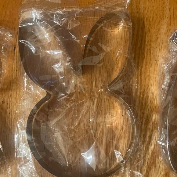 3 large cookie cutters bunny, carrot and cross - Picture 2 of 5